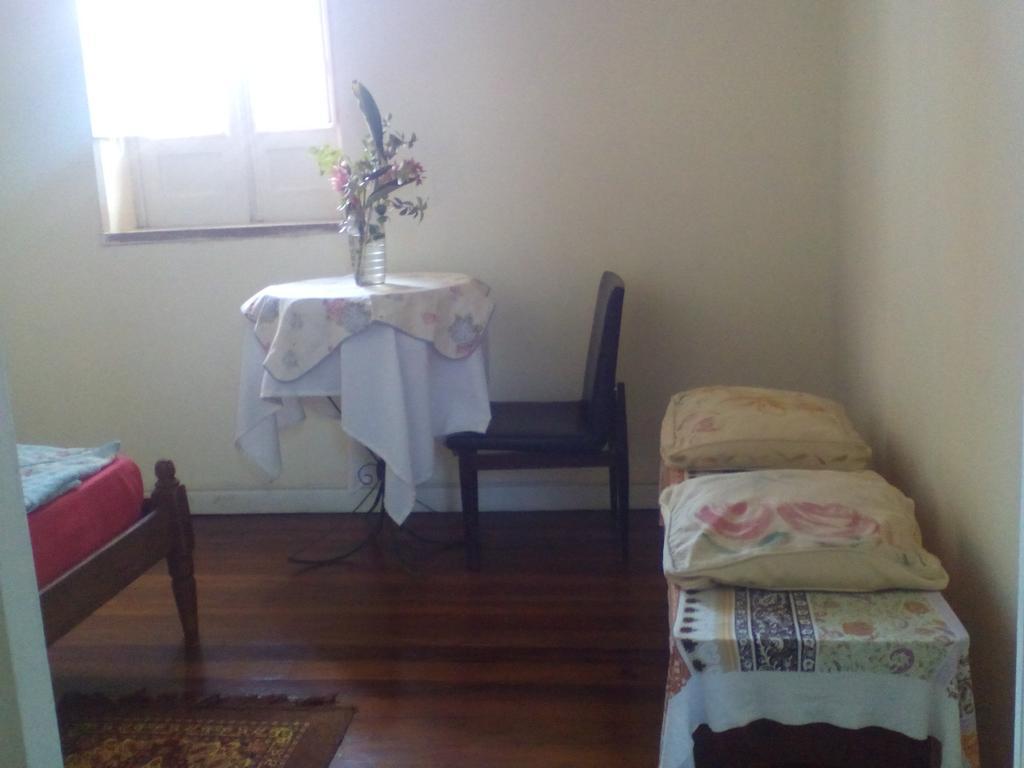 Bed & Breakfast Red Arara *